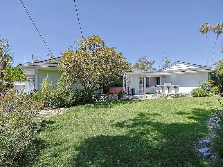 W Rowan St — Photo 20