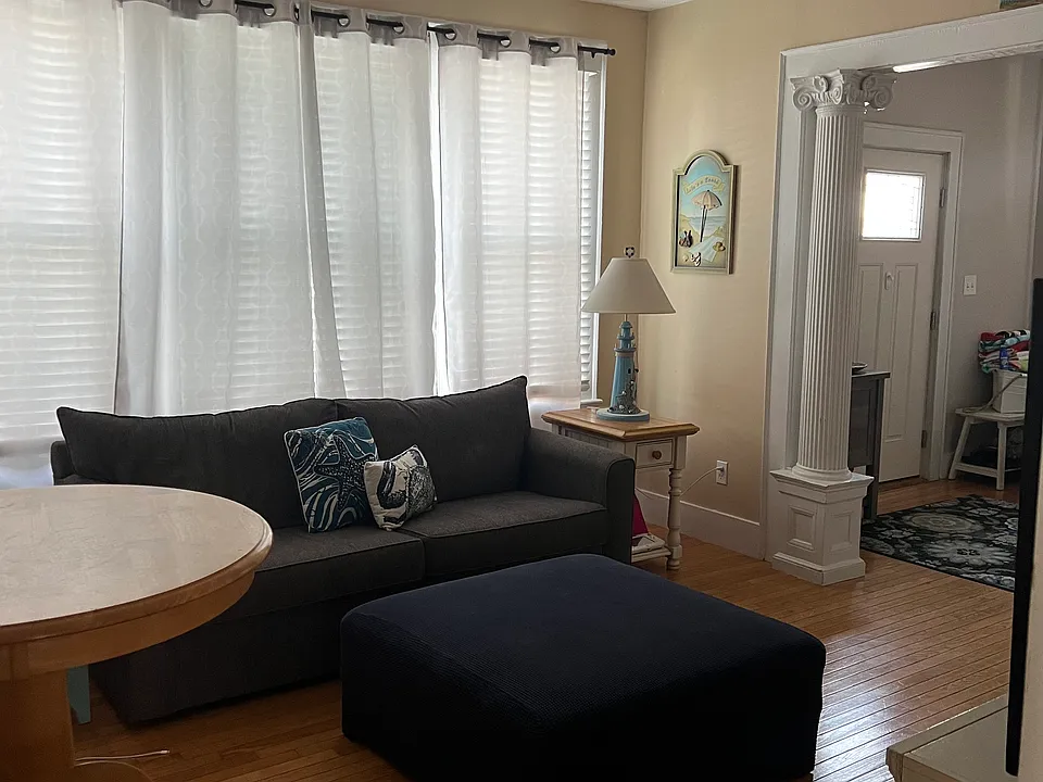 1st Floor Living Room