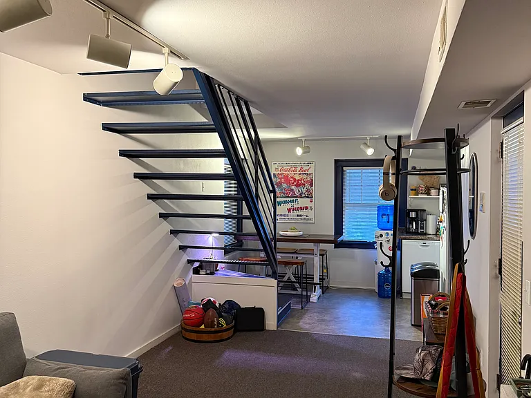 101 N Blount St — Photo 14