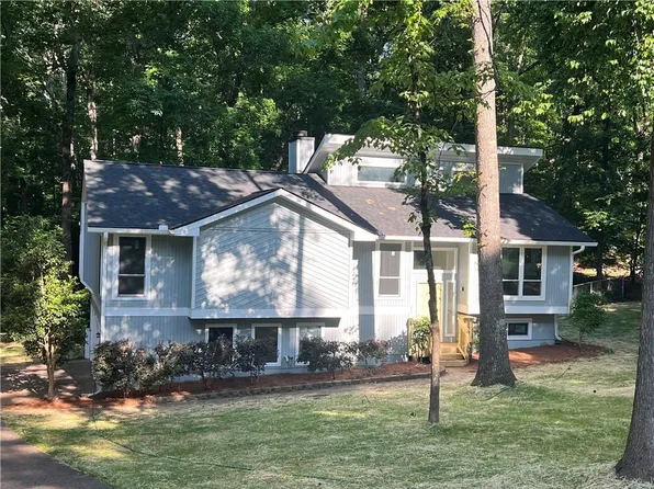 3725 Stone Creek Cir, Cumming, GA 30041