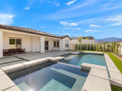 75682 Axis Ct, Palm Desert, CA, 92211