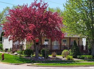 502 W Center St, Eureka, IL