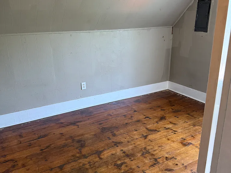 201 Auburn St #3 — Photo 6