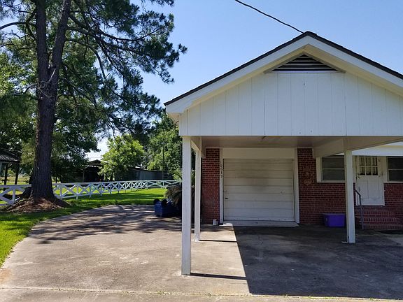 Garage great for storage.