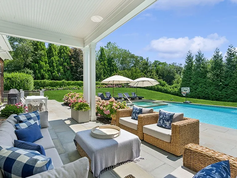 1 Fair Hills Ln — Photo 13