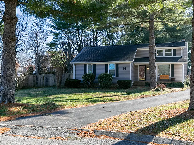 14 Lynn Ct — Photo 26