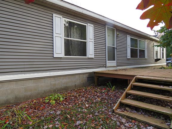 3rd image of 609 W Marion St