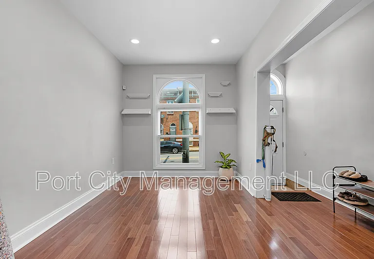 2815 Orleans St — Photo 5