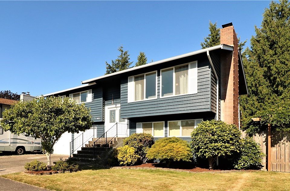 Beautiful home w/ RV parking!