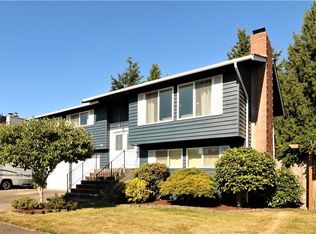 811 Harmony Ln, Enumclaw, WA 98022