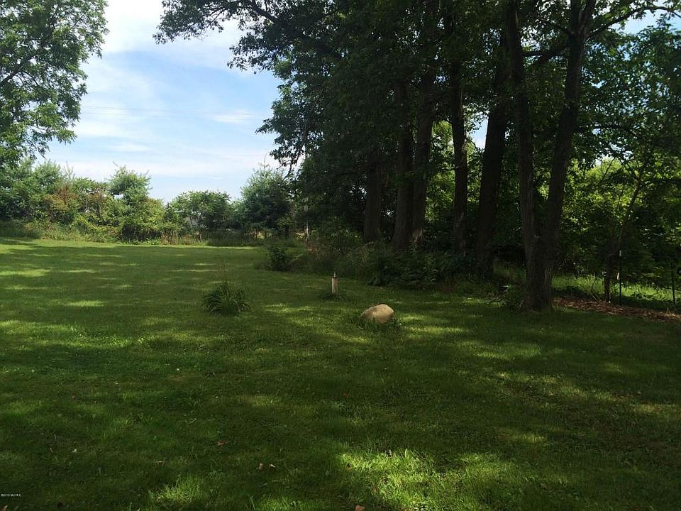 2nd image of 19680 26 Mile Rd