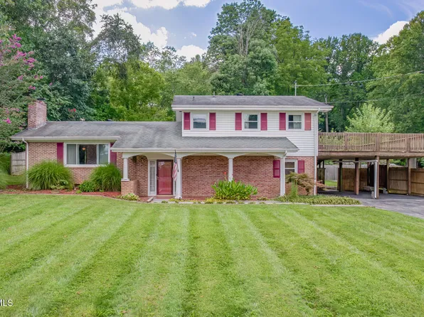 219 Melody Ln, Bristol, TN 37620