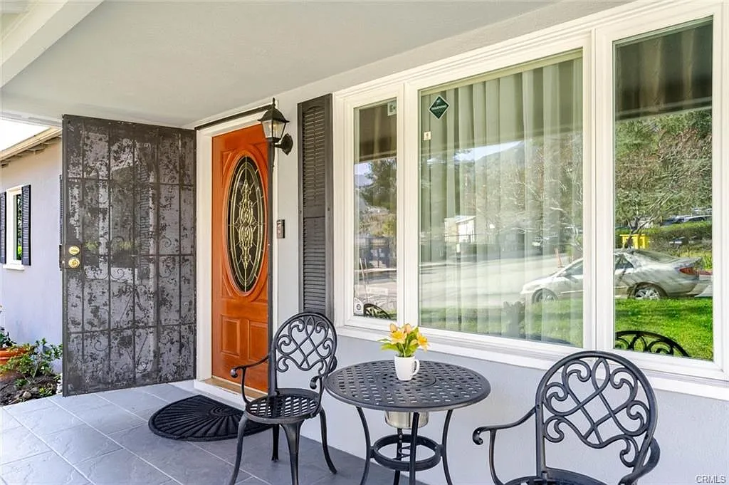 3302 Paraiso Way — Photo 1