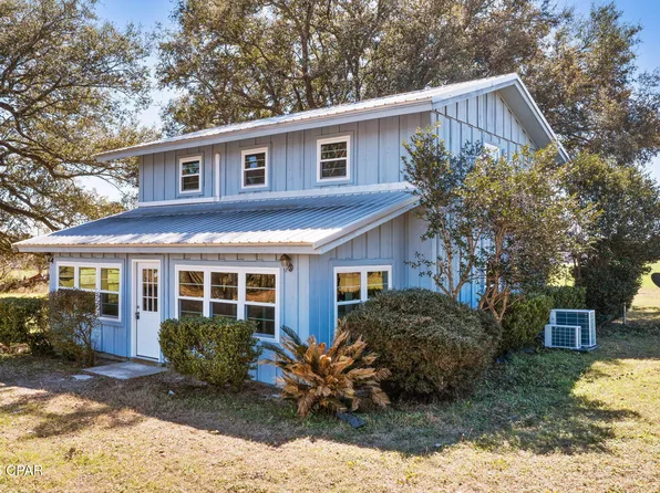 1517 Sanders Rd, Graceville, FL 32440