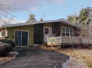 165 Daniels Rd, Saratoga Springs, NY 12866