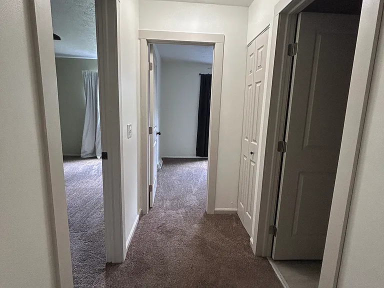 6553 Engle Rd — Photo 21