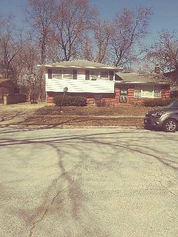 1st image of 701 W Sunset Dr