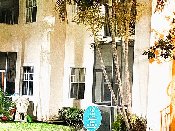 4th image of 860 Cypress Park Way #E4