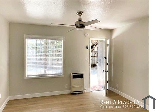 3rd image of 11425 S Figueroa St #3B