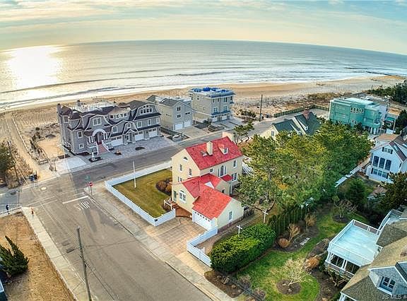 2nd image of 1000 S Atlantic Ave