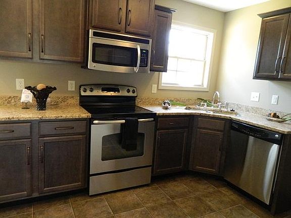 5th image of 216 River Hts Lot 216