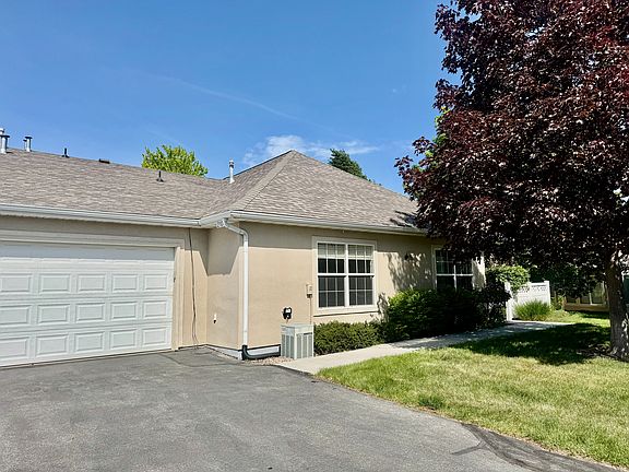3rd image of 2104 Jordan Villa Dr