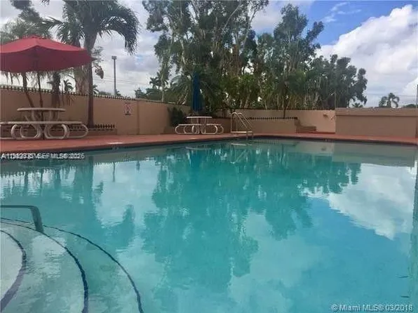 1251 NE 108th St, Miami, FL