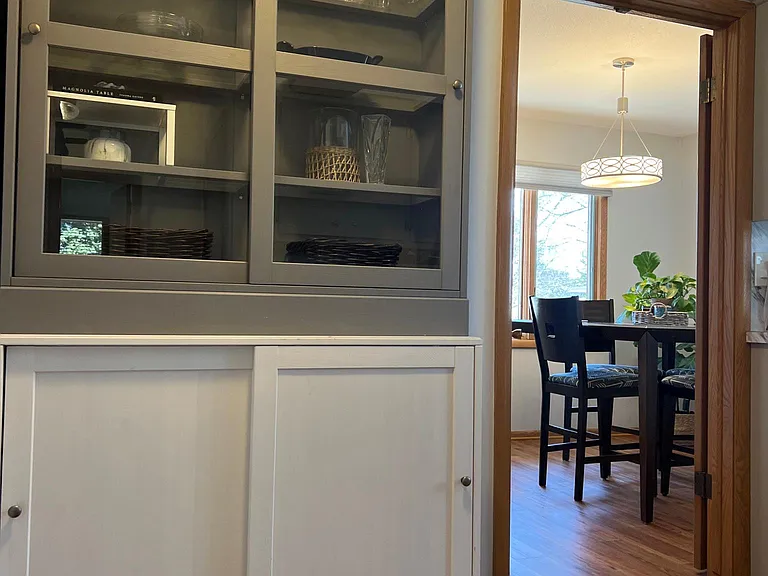 4237 Valley View Rd — Photo 4