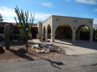 521 S Paseo La Rueda Cir, Green Valley, AZ 85614