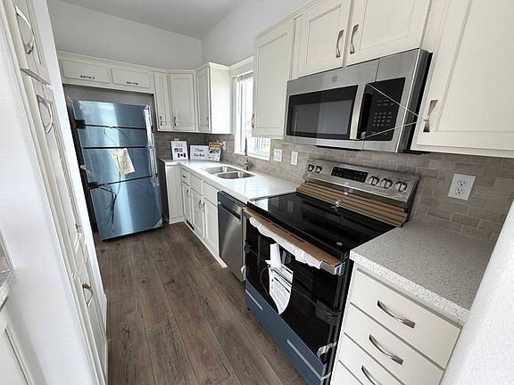3rd image of 13650 N Frontage Rd #837