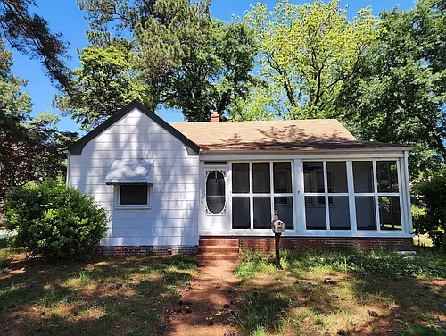 105 Edison Ave Photo 1