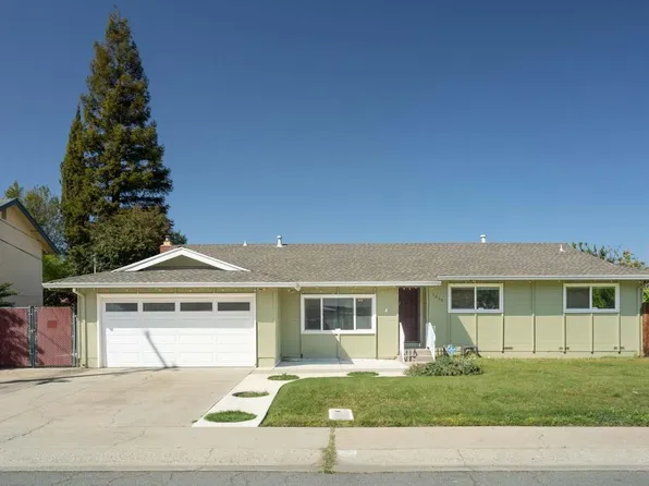 1069 Starlite Ln, Yuba City, CA 95991