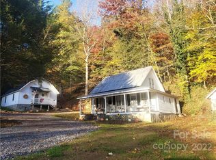 200 Double Island Rd, Burnsville, NC 28714