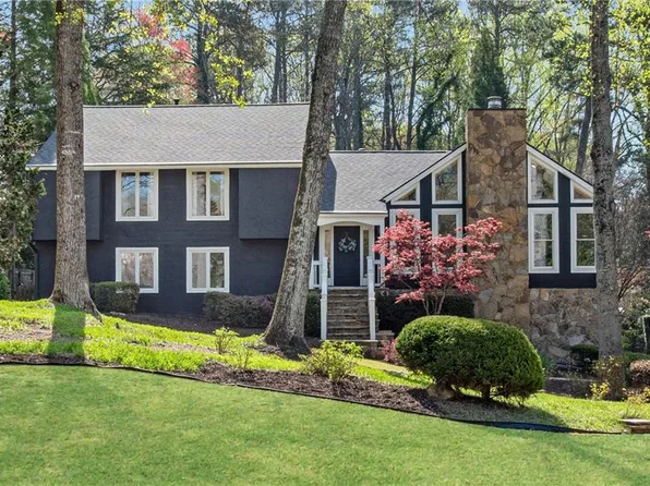 11630 Mountain Laurel Dr, Roswell, GA 30075