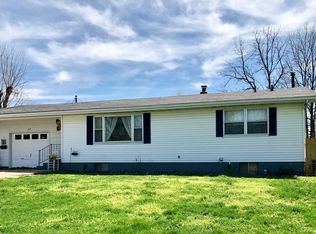 812 E 9th St, Mountain grove, MO 65711