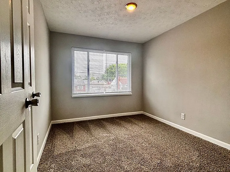 Maples Townhomes — Photo 29