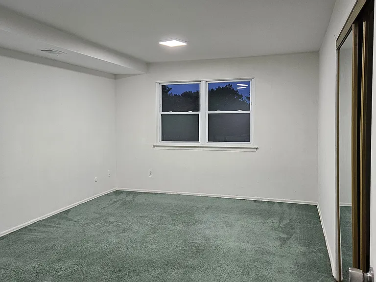 77 College Dr #77 — Photo 4