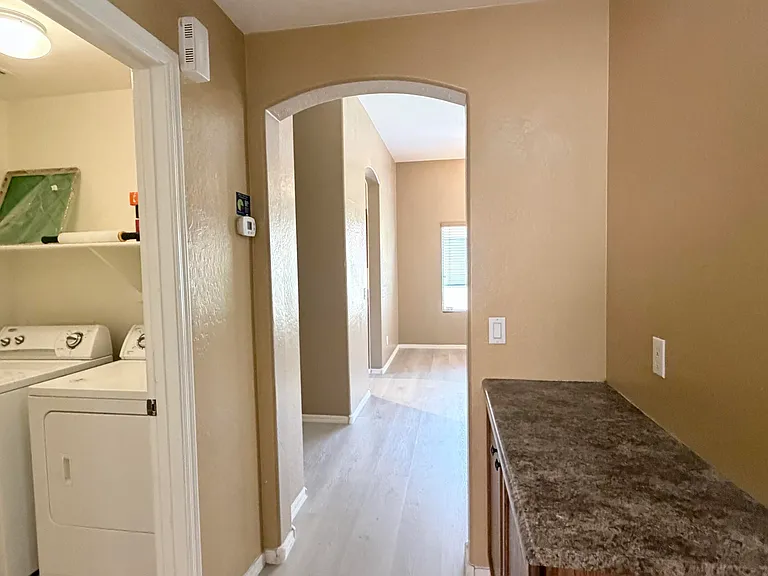 10020 W Wood St — Photo 11
