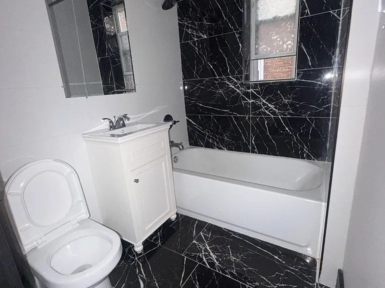 55 Lincoln St #104 — Photo 2