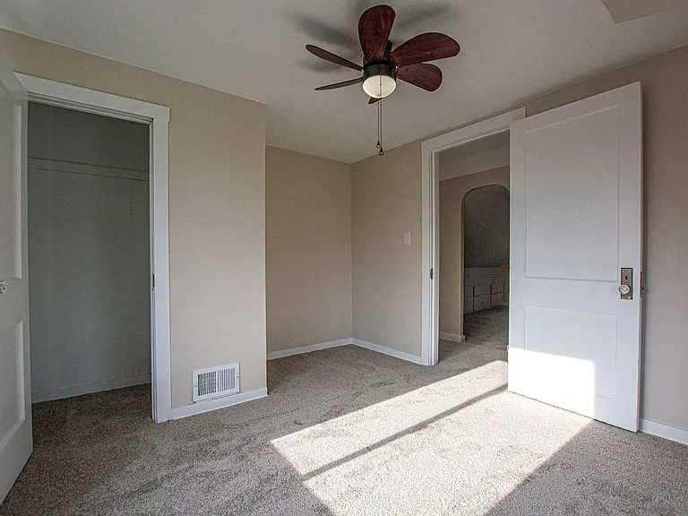 2301 Wayne St — Photo 14