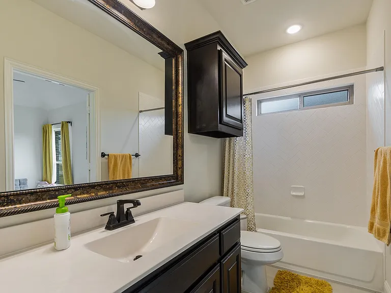 612 Ambergate Dr — Photo 35
