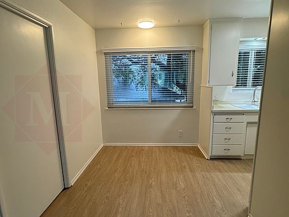 4th image of 1321 Garden St #L