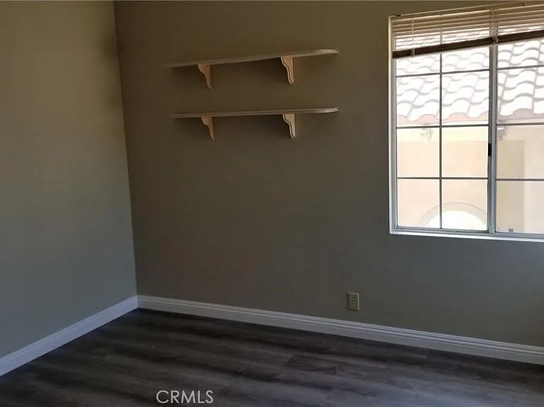 424 Dylan Dr — Photo 18
