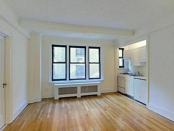 2nd image of 404 E 55th St #12H