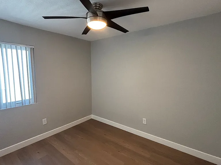 West Fifth Apartments — Photo 169