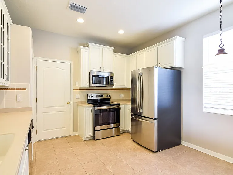 8574 Deer Chase Dr — Photo 4