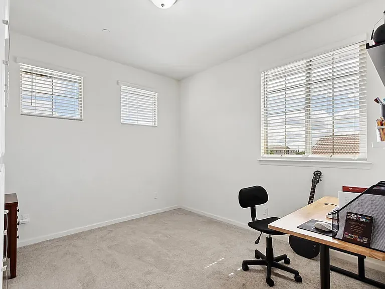 3652 Edington Dr — Photo 44