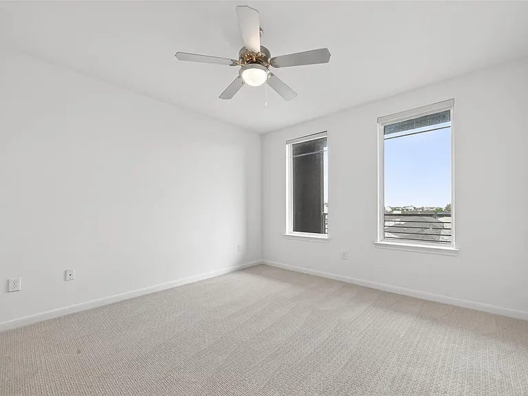505 Jackson Hill St #404 — Photo 15
