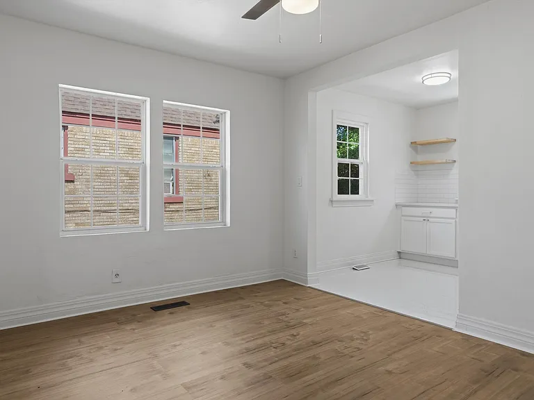 831 NE 24th St #1 — Photo 11