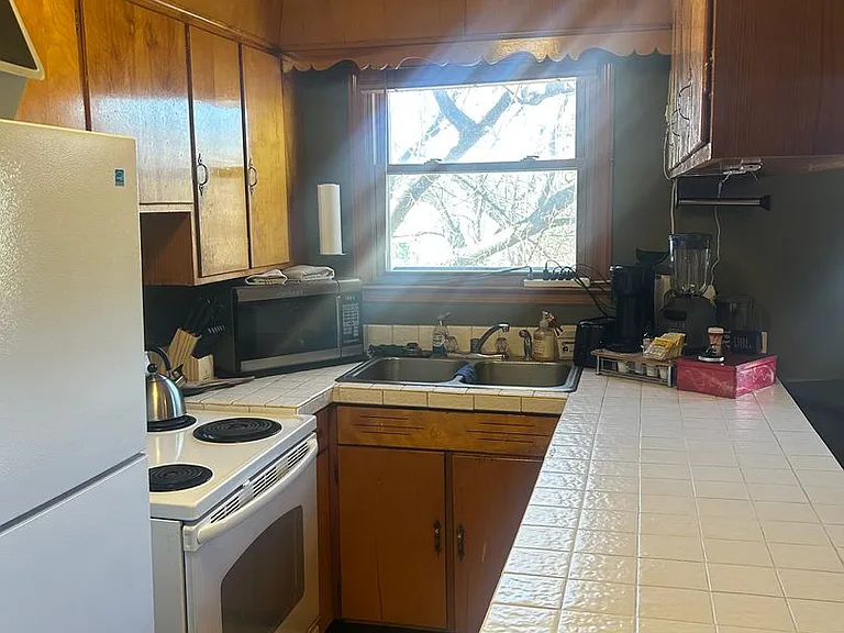 14 Orchard Ter — Photo 3